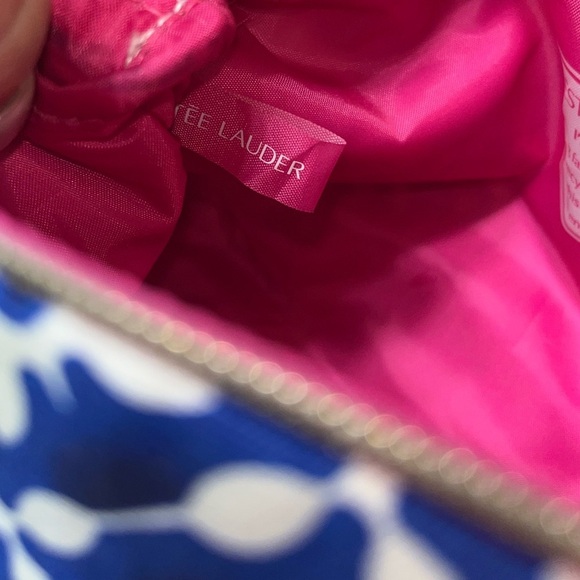 Estee Lauder Blue Flower Printed Cosmetic Makeup Bag ( 2 Side Look), NWOT - Picture 7 of 8